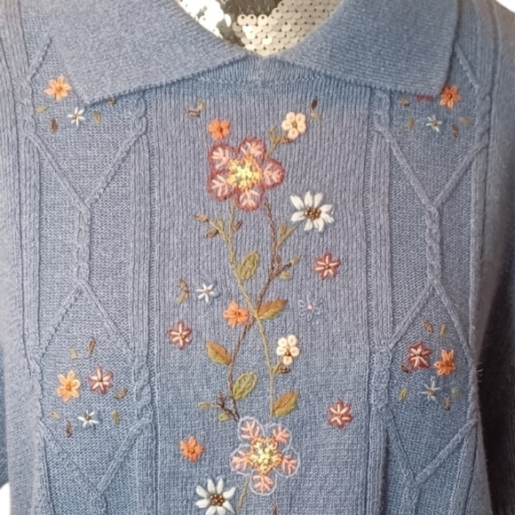 Alfred Dunner Embroidered Beaded Floral Short Sleeve Pastel Blue Collar Shirt - Picture 3 of 10